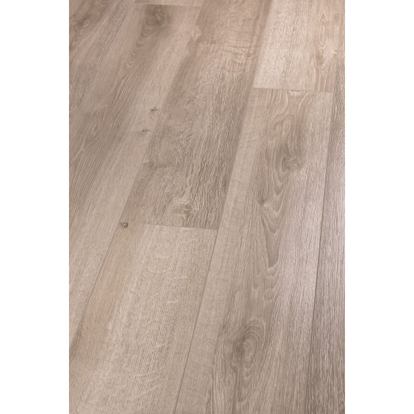 Winlerk Collection Comfort Oak Rinn C903